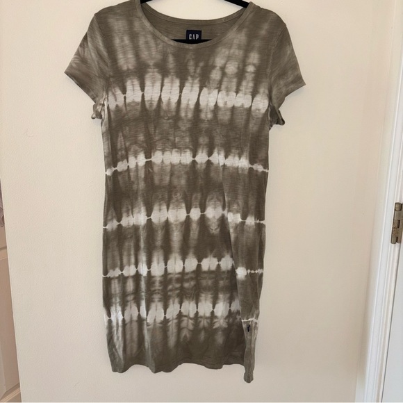 GAP Olive and White Tie-Dye Dress - Picture 1 of 7